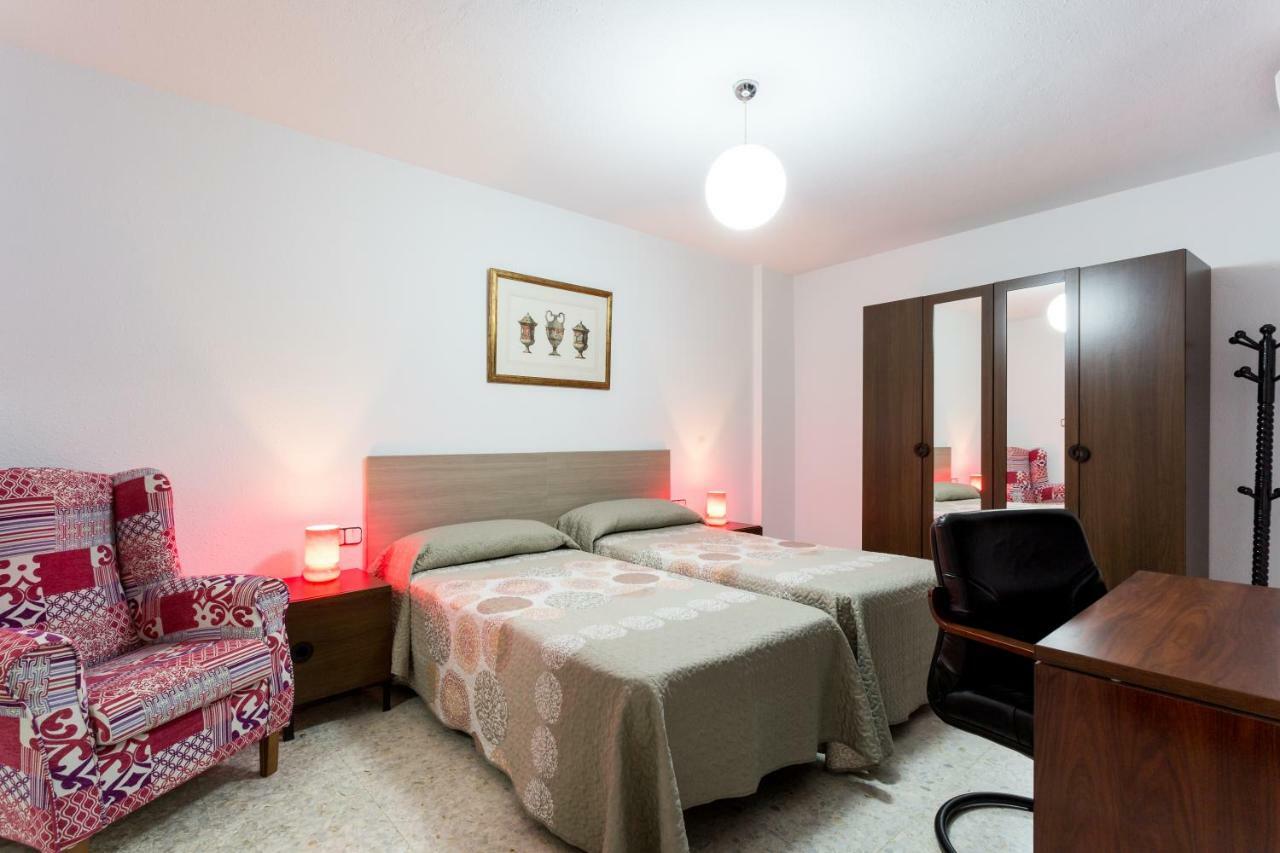 Holi-Rent Albareda Daire Sevilla Dış mekan fotoğraf