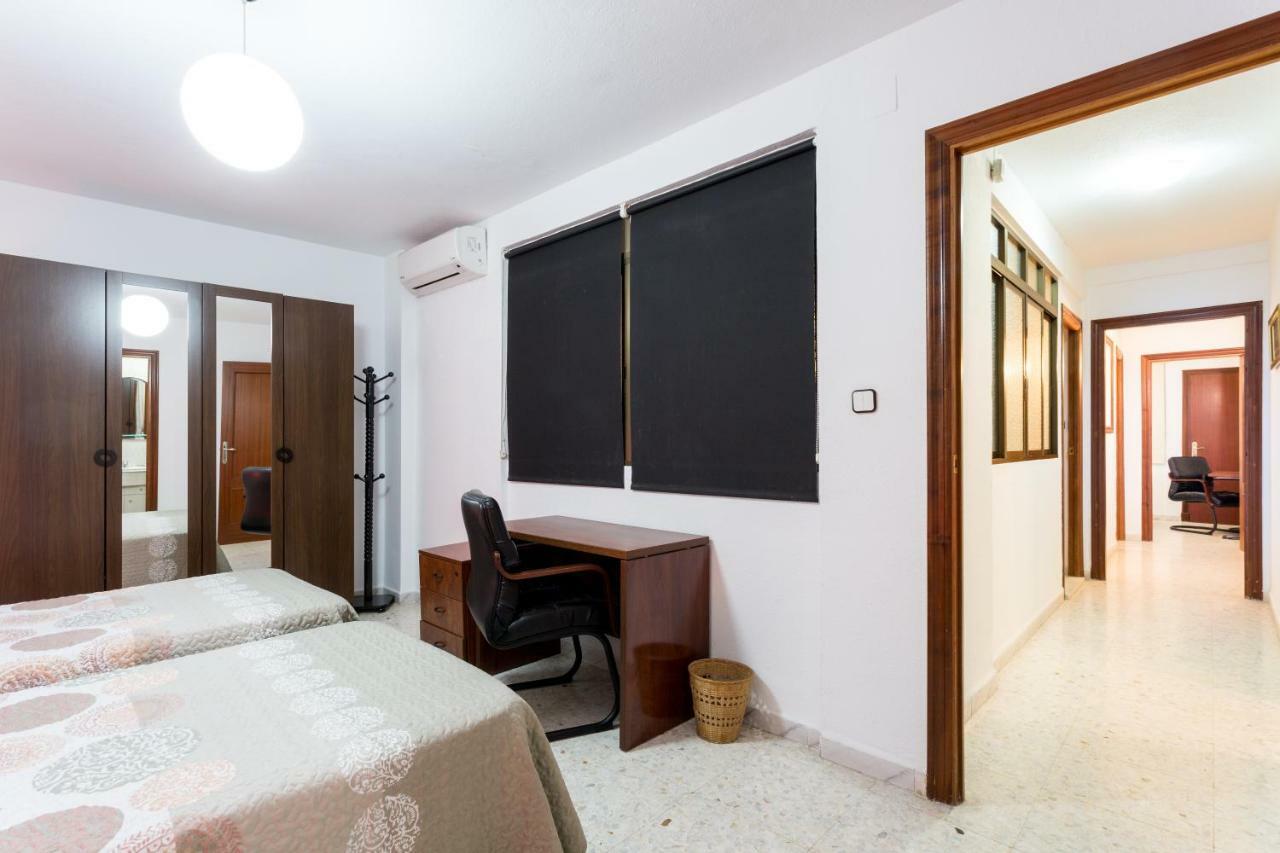 Holi-Rent Albareda Daire Sevilla Dış mekan fotoğraf
