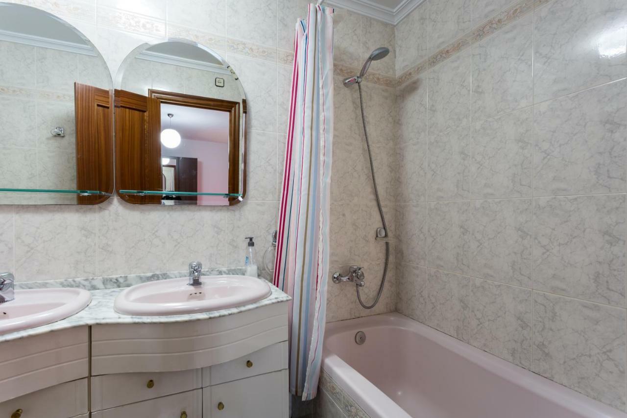 Holi-Rent Albareda Daire Sevilla Dış mekan fotoğraf