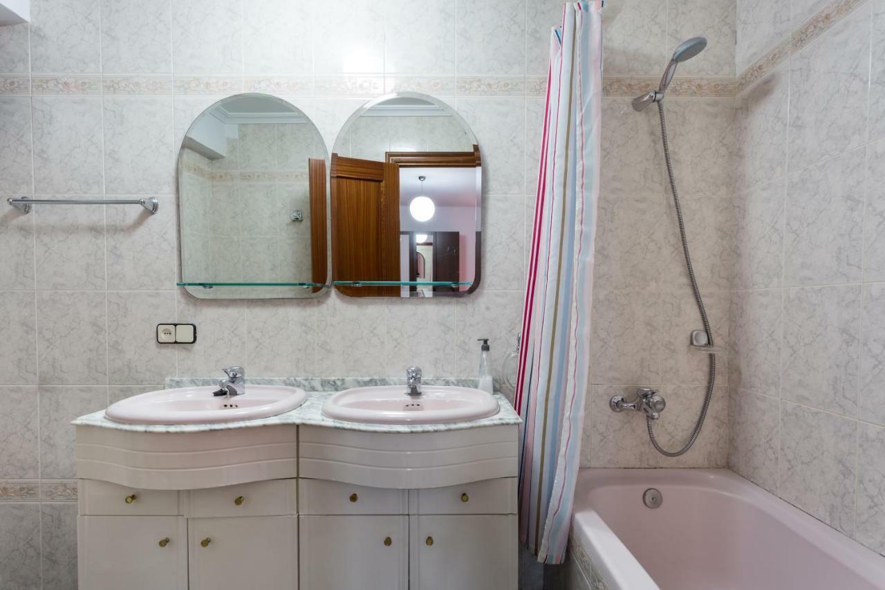 Holi-Rent Albareda Daire Sevilla Dış mekan fotoğraf