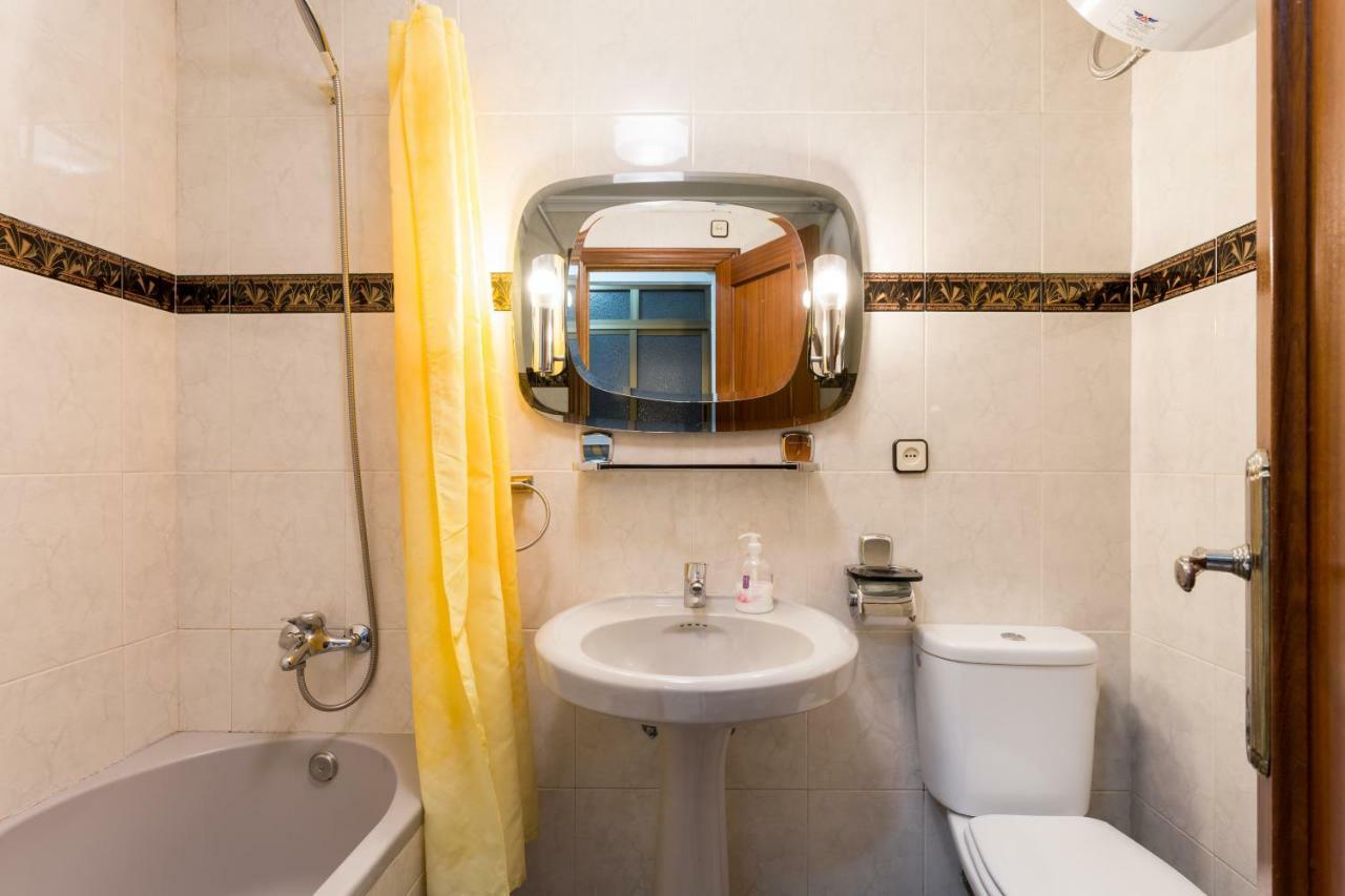 Holi-Rent Albareda Daire Sevilla Dış mekan fotoğraf