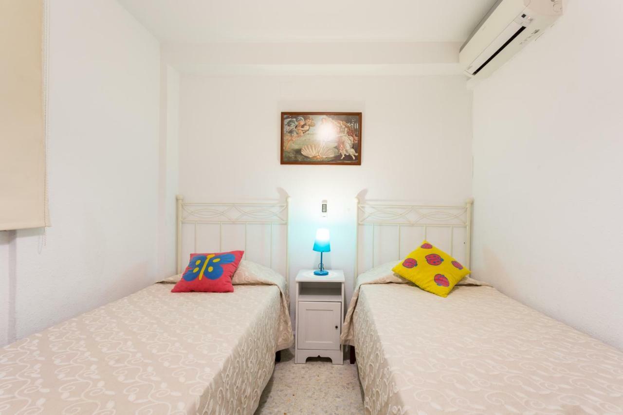 Holi-Rent Albareda Daire Sevilla Dış mekan fotoğraf